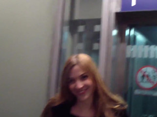 Pornopaerchen slut shows his designed holes