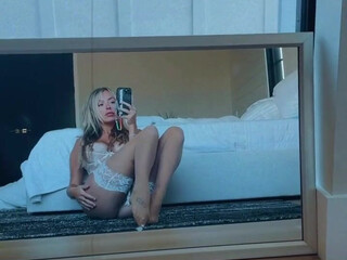 corinna kopf 2024 onlyfans (16)