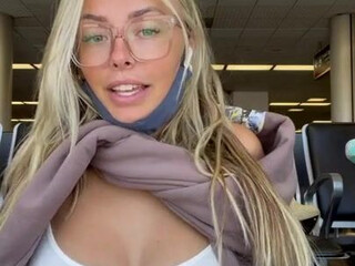 corinna kopf 2024 onlyfans (39)