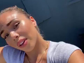 Kinsey Wolanski onlyfans  Newest