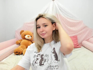 leilalewiss Feb-16-2024 new thin cool babe