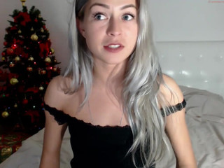 joannasun  She distribute her stump wide