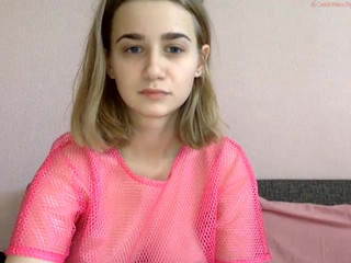 sexwithlelya69  get her wet pussy hole