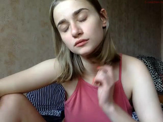 sexwithlelya69  Plays with their holes