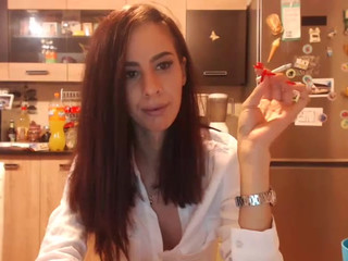 sweetdesire12  show her tits and wet pussy