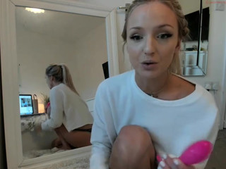 ukcandece  sweet slut have fun for lot tokens