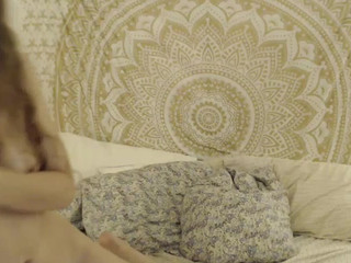 rosegold18  Fingering her pussy