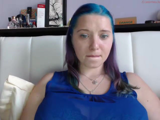 hello_x  gets fucked in individual show