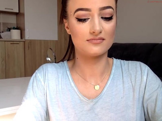 brunetteboo  Solo Shag On Cam