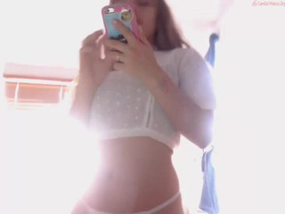 kendalltyler  plays with her pussy