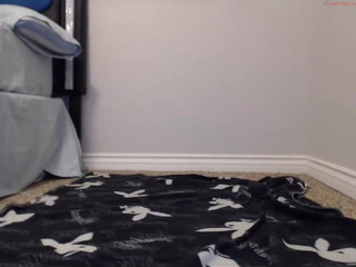 easygoing1  She caresses her hole