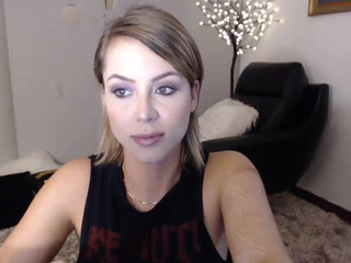 kimtylor  funy age with vibrator in chat