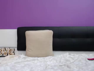 sexy_katt21  pussy rubbing until orgasm