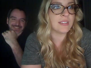 hannah_banana_xo  Fucks her pussy for tokens