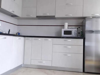 ellamilano  She distribute her stump wide