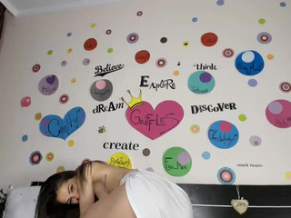 bubblekush7  Beautiful webcam model