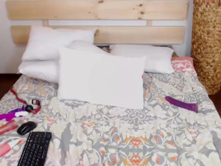 summer  Beautiful eyeballs and pussy