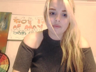 alisoncraft  shaking her ass in general chat