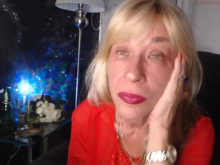 ladyanais1  fingering in webcam show