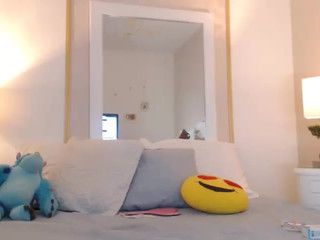 april_claire  Skinny strumpet webcam