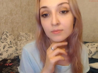 jolie_sky  fucked her sweet pussy and back hole
