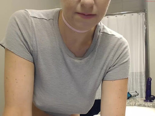 juliewets  In private is ready to fuck her anal