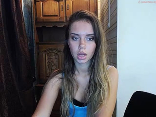 ovely  Spread her stump and showed her pussy