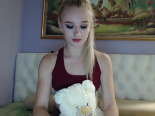 anik201  Beautiful continued legs