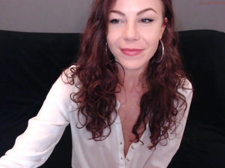 aicha  slim grime webcam girl