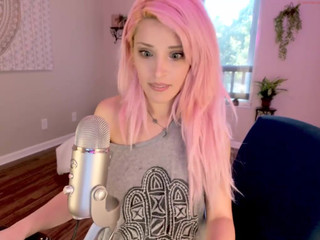 cherrycrush  hairbrush webcam rush fuck