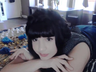 ingennui  fingering her pussy for lot tokens