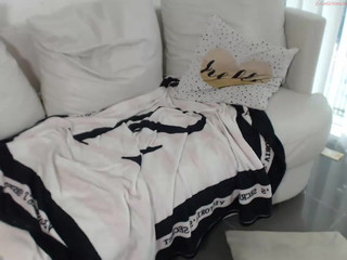 amyfox_cb  show 19th of January