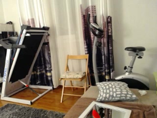 juliarRubs her Clit while Fucking Pussy hole