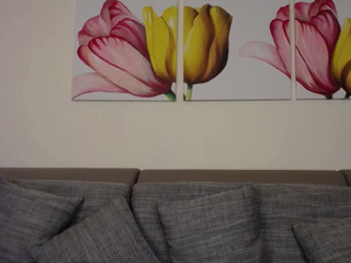 Avaposh69 Gorgeous young lady jerks both holes