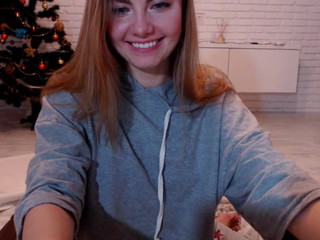 HunnyCherry The clockwork courtesan is walking on his heels