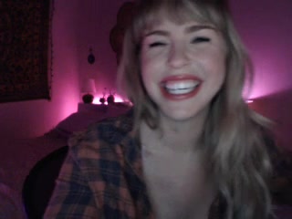 HavenReigh Slender ladies and masturbating pussy