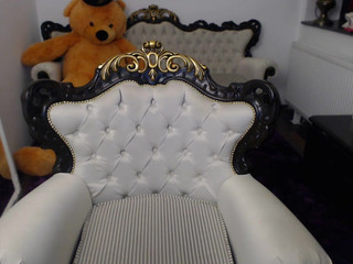 Conny Blissful babe gently pulls pussy