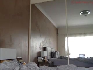 nicnevin_fae Slim confused caresses shaved pussy