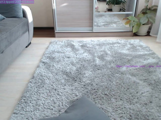 __your_dream__ shows her sweet holes