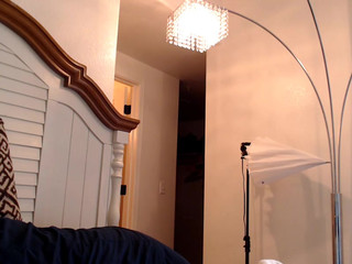 dark_betty Sweet girl playing with dildos