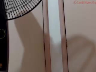 tyla30 Amazing mare dancing striptease