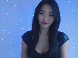 MissReinaT Experienced girl needs sperm