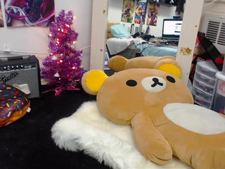 Lana_Rain Skinny babe pleases with her appearance