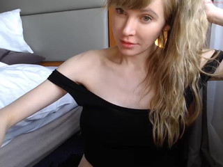 alexis Passionate mare masturbates and bathes in the bath