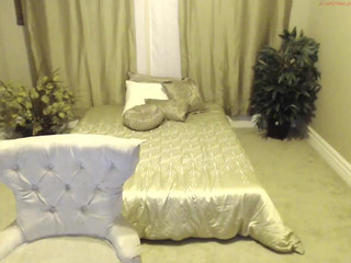 kendallkayden Naughty bitch gets fucked by black dildo