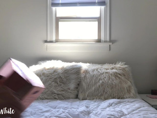 IndigoWhite masturbates in front of the webcam