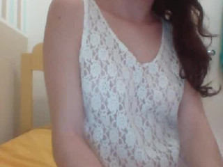 Isamourett Savory lady caresses pussy with her finger