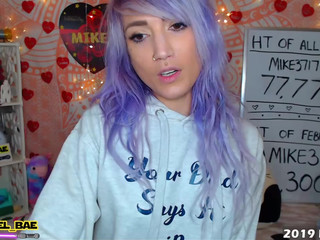 lana_del_bae Crazy chick is jerking off her pussy