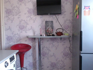 sweet_lily throws his legs behind his head and hammer himself in the point