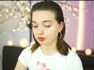 oxana8rudieva arranges a VIP show.